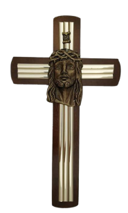 Krzyż drewniany z twarzą Pana Jezusa